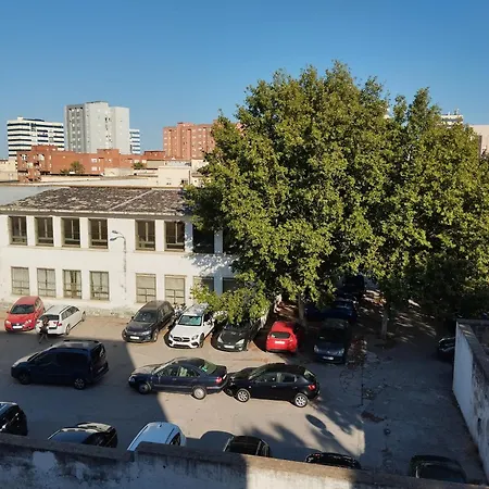 Soleado Piso En Apartamento