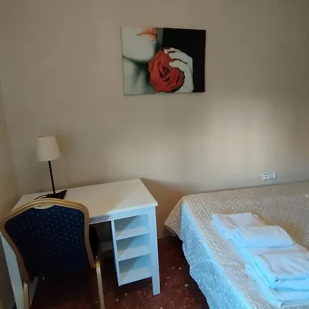 Rented * Cadix